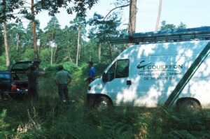 fr_0099.jpg (43656 bytes)